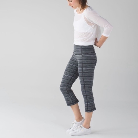 lululemon athletica Pants - Lululemon gather and crow crop leggings
